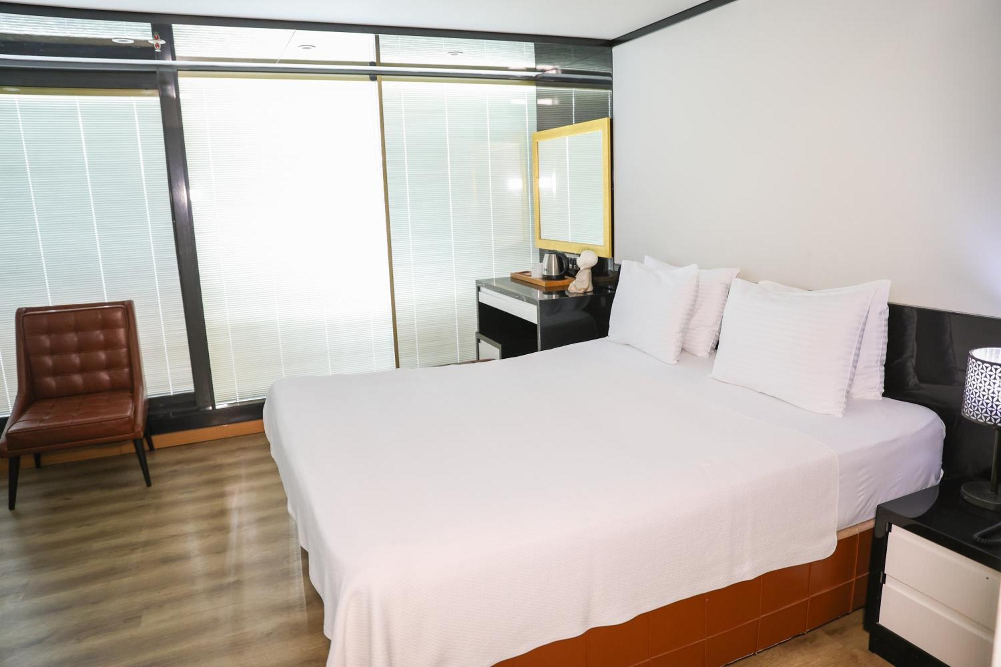 The Hera Platinum Hotel イスタンブール エクステリア 写真