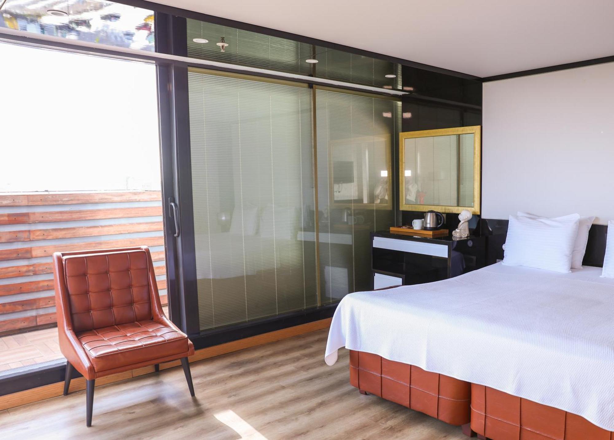 The Hera Platinum Hotel イスタンブール エクステリア 写真