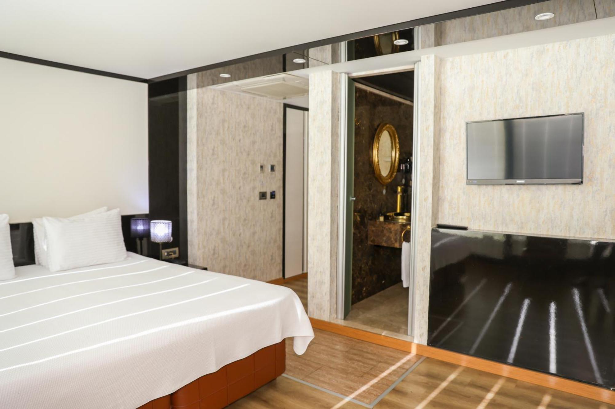 The Hera Platinum Hotel イスタンブール エクステリア 写真