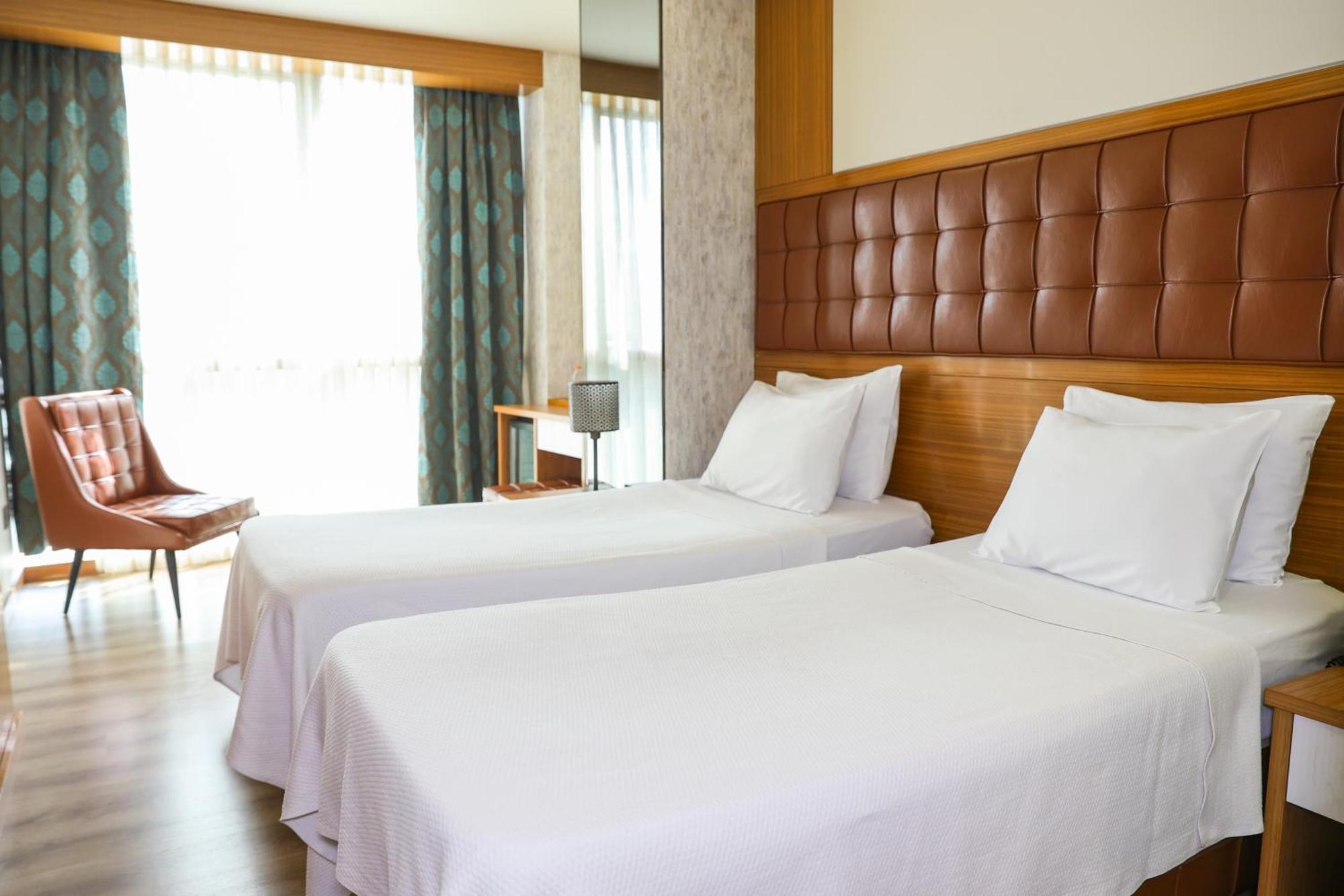The Hera Platinum Hotel イスタンブール エクステリア 写真